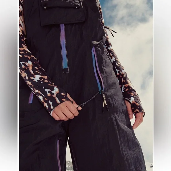 Free People On the Ascend Insulated Ski Bibs Size Medium NWT - Picture 4 of 15